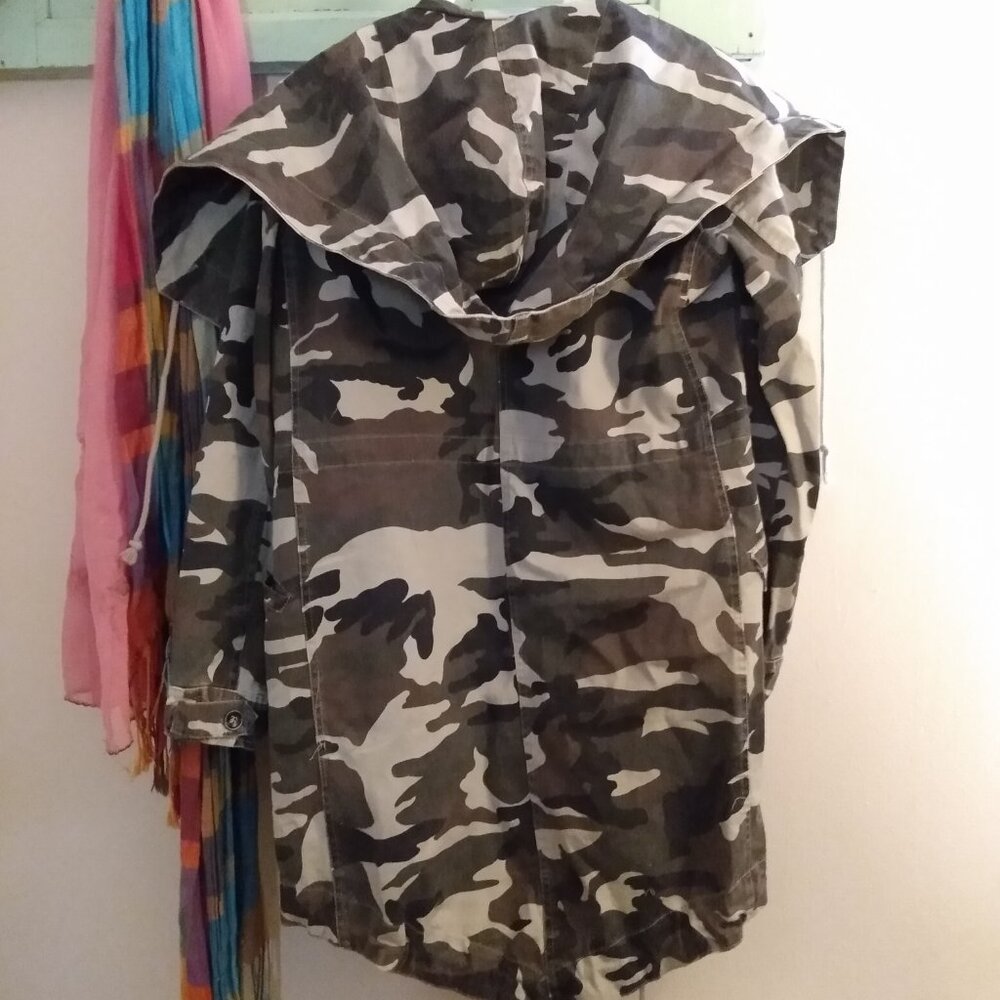 Camo jacket - Picture 2 of 3